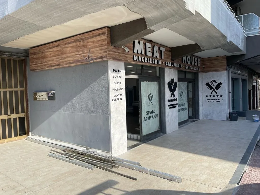 Insegna Alimentari realizzata da Publimedia One