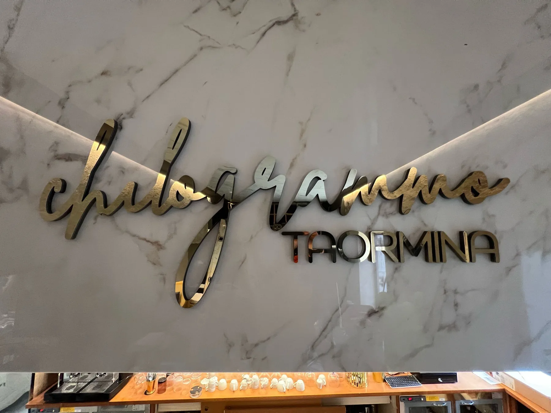 Insegna Ristorante & Bar realizzata da Publimedia One