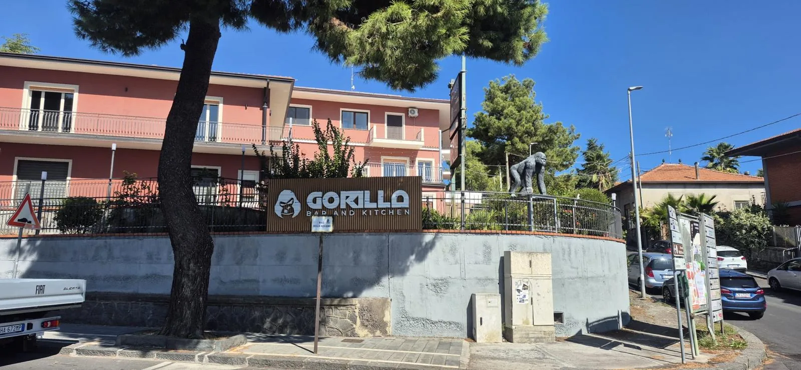 Insegna Ristorante & Bar realizzata da Publimedia One