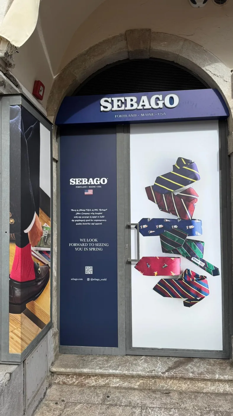 Insegna Shopping & Servizi realizzata da Publimedia One